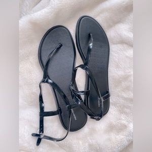 FRENCH CONNECTION
DALLAS SANDAL FAUX LEATHER CASUAL Black, Womens Size 10, NWOB